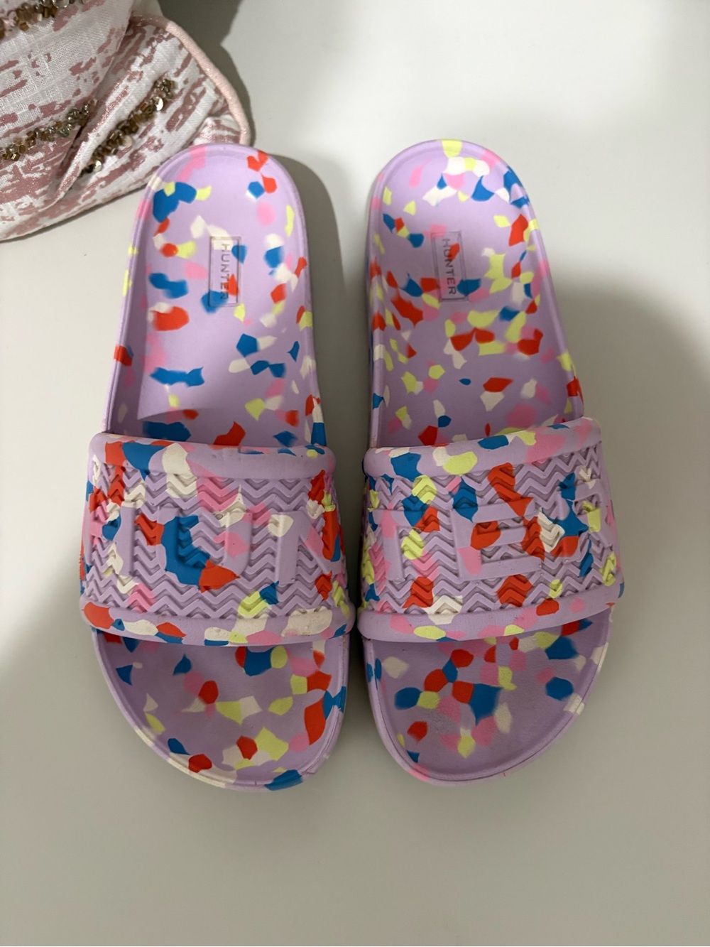 Hunter Lavender Confetti Slide Sandals